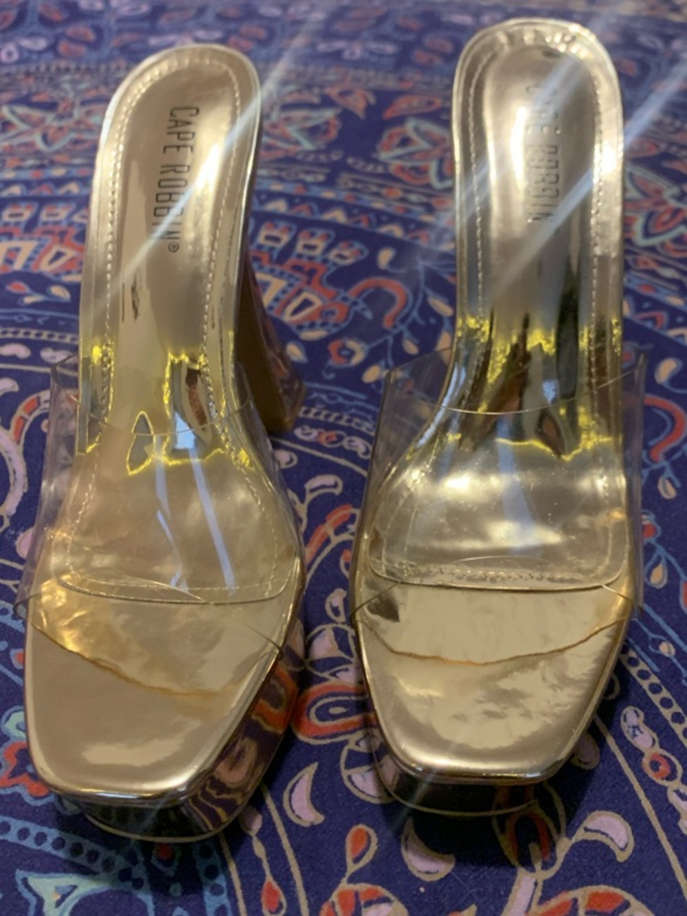 Cape Robbin Rose-Gold Clear Strap Slide Sandals